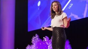 Forget shopping. Soon you'll download your new clothes - Danit Peleg